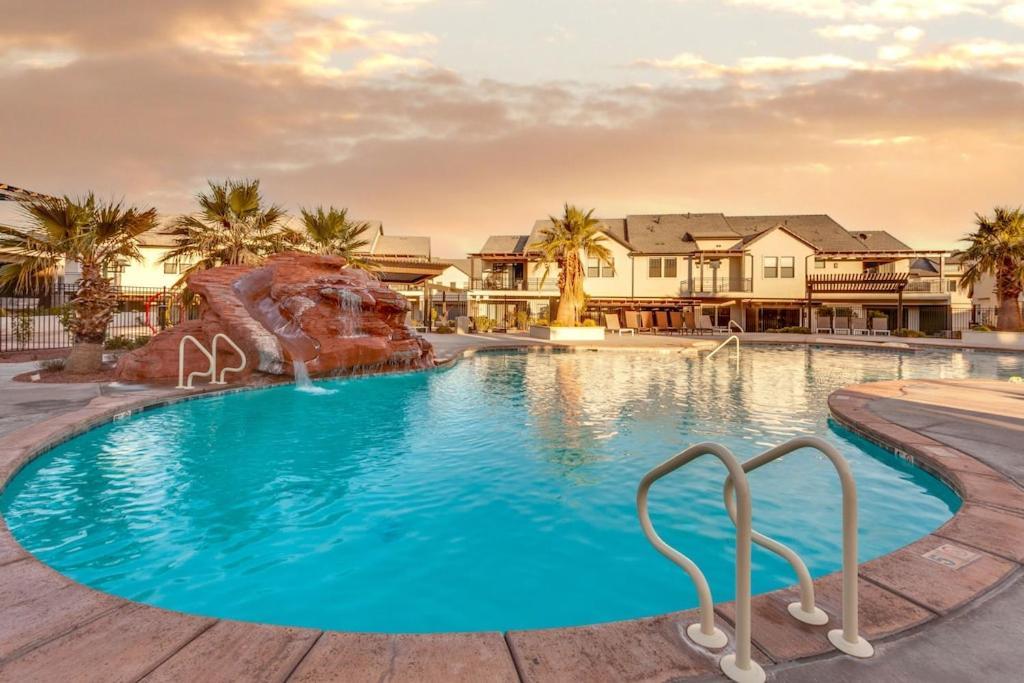 Ocotillo Springs 21 Sleeps 22 Guests, Fire Pit, Community Pool And Hot Tub Santa Clara Экстерьер фото